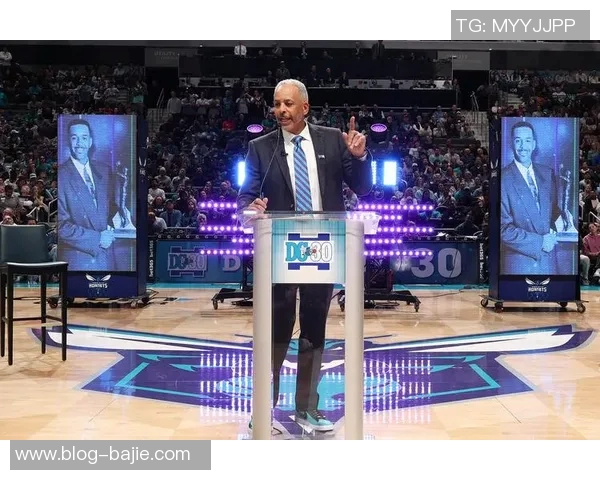 库里感慨黄蜂退役父亲球衣期待亲历这一历史时刻